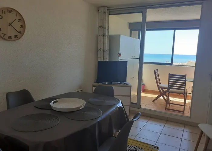 Appartement Location T2 A 50m De La Avec Parking Securise - Fr-1-782-4 *